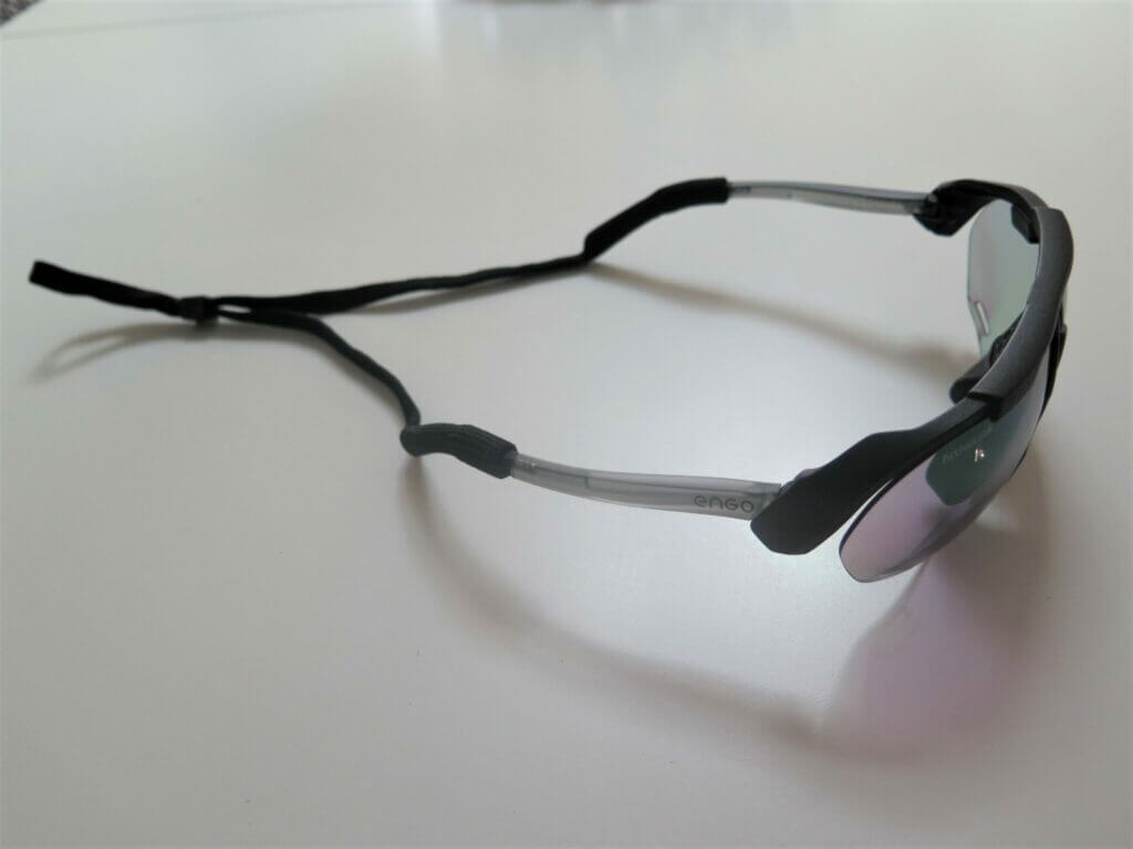 Vue de profil des lunettes connectées Engo-1