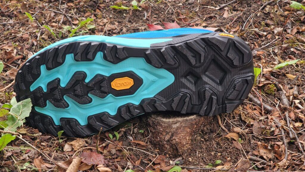 Les crampons de 5 mm en Vibram® Megagrip...