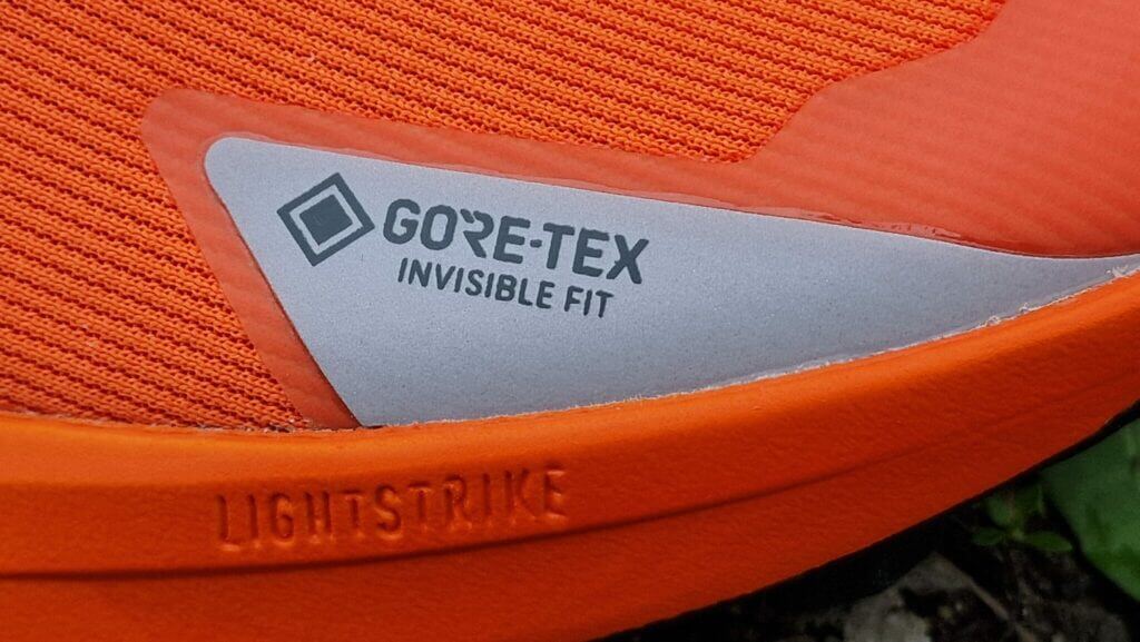 adidas Terrex Agravic GTX : Gore-tex invisible fit et amorti Lightstrike 2.0