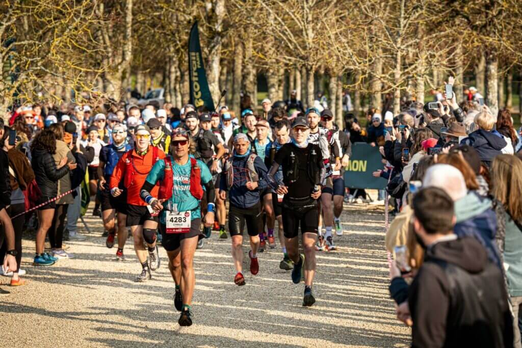 1635 coureurs au départ de l'Ecotrail 120km