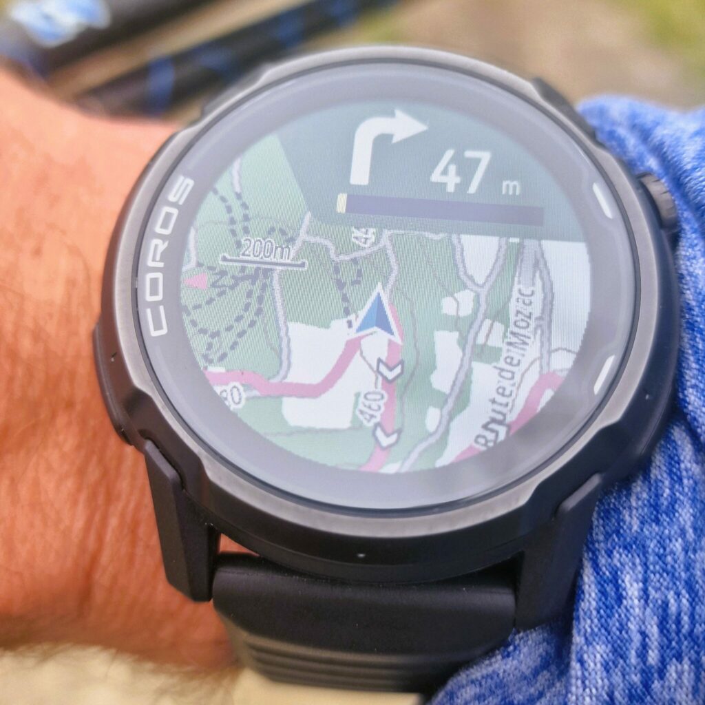 Coros Apex 4 : navigation et cartographie