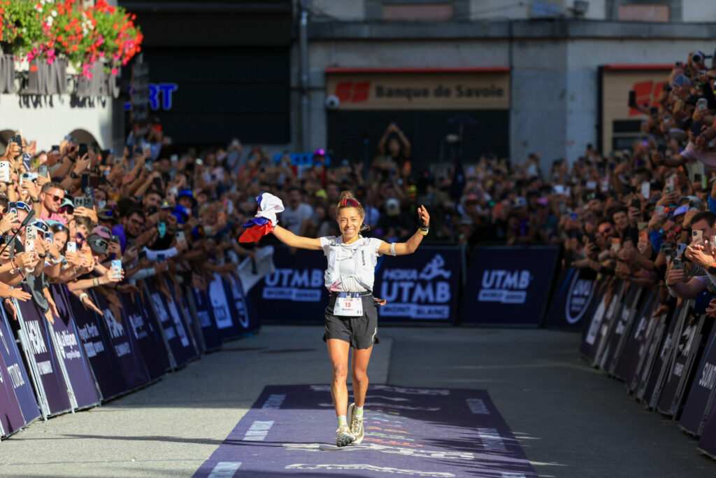Blandine Lhirondel remporte l'UTMB et devient le 2ème femme à réaliser le triplé sur les finales UTMB World Series