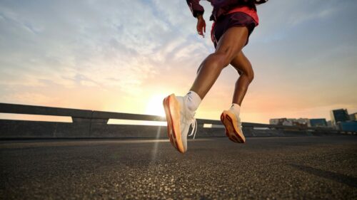 Collection chaussures de running ASICS RISE & SHINE